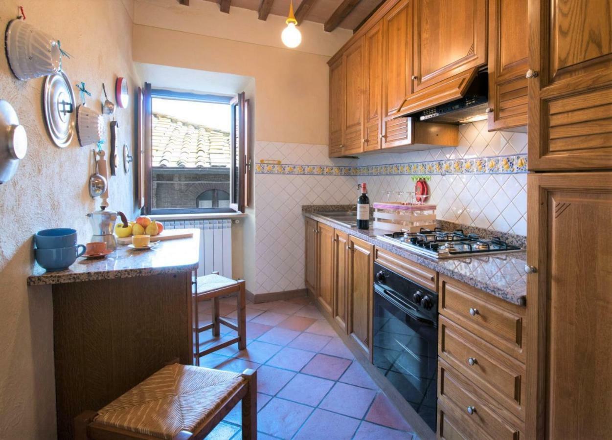 Sangi Studio Apartment - With Amazing View Of The Duomo San Gimignano Exteriör bild